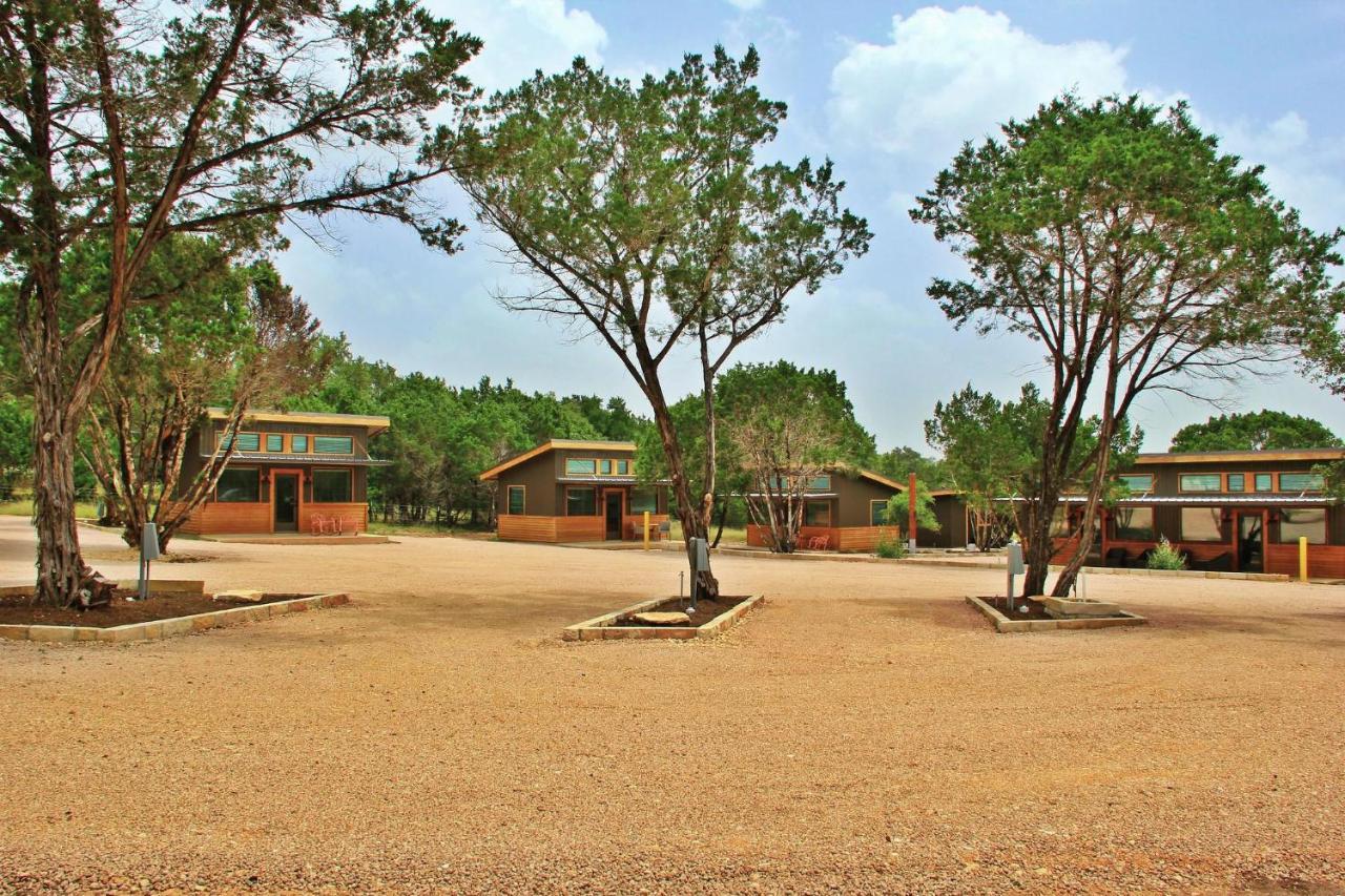 Green Acres Cottages - New Braunfels Suite ウィンバリー エクステリア 写真